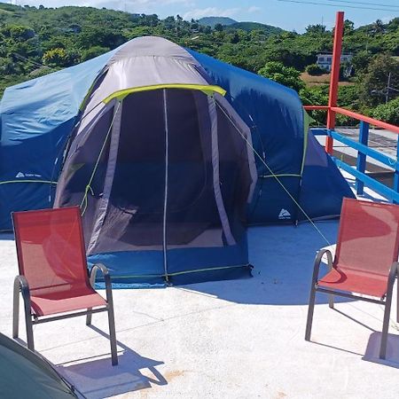 Rooster Run Glamping Camping Has Rooftop And Off The Ground Glamping Experience For 1 To 16 In A Single Tent And Views Of The Rain Forrest And To Culebra Across The Atlantic Ocean W Tents, Linens, Deluxe Air Beds, Warm Shower And More At A Great Pric В'єкес Екстер'єр фото